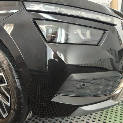 Škoda Kamiq - oprava parkovacích škod a lakování